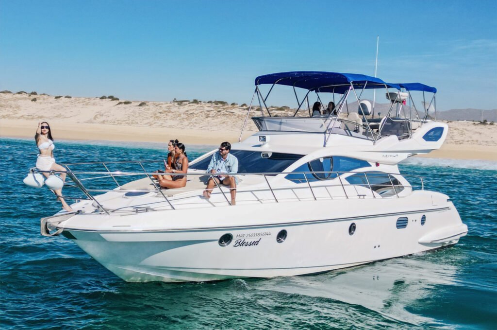 Azimut 46ft Flybridge Yacht exterior