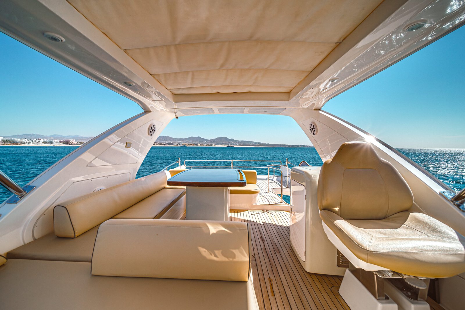 Azimut 68ft Italian Flagship flybridge